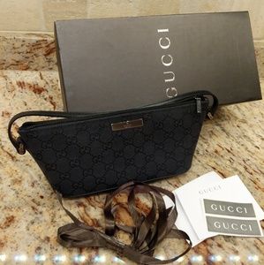 GUCCI clutch authentic EUC